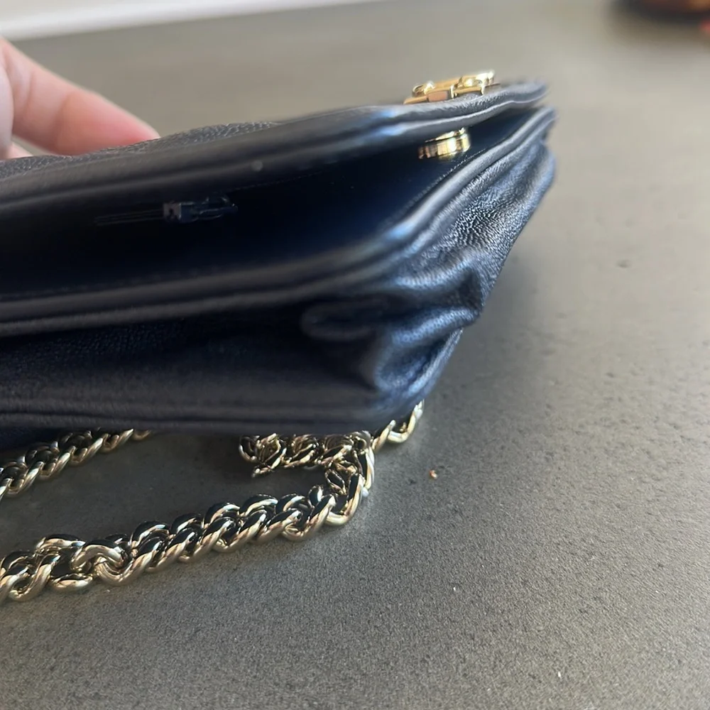 CHANEL 100% authentic